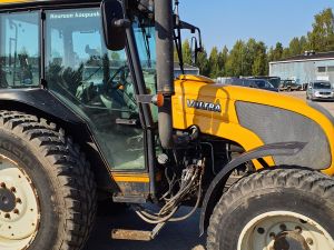 Traktori Valtra A92